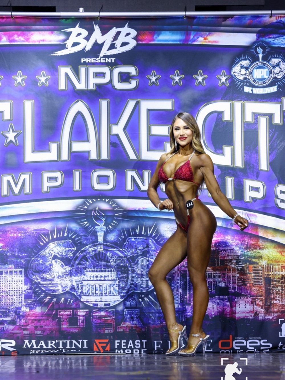 Competition bikini - Picture 2 of 3